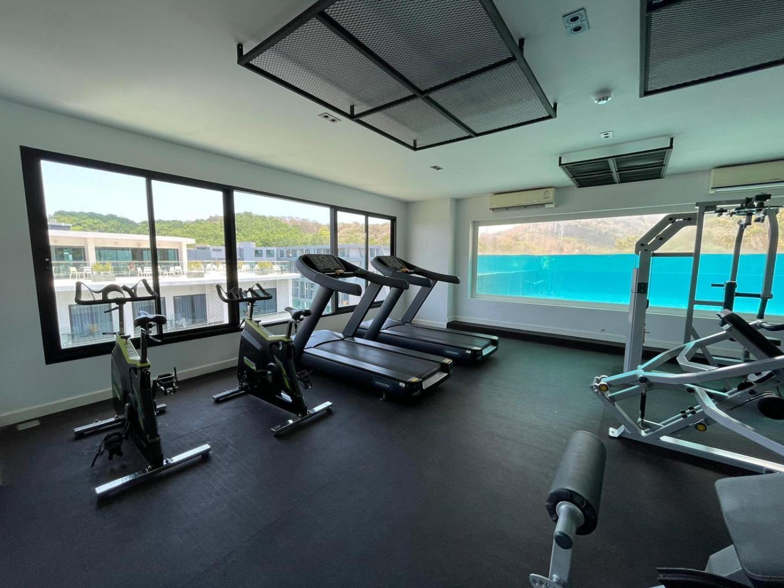 Utopia Naiharn By Fred&com Phuket