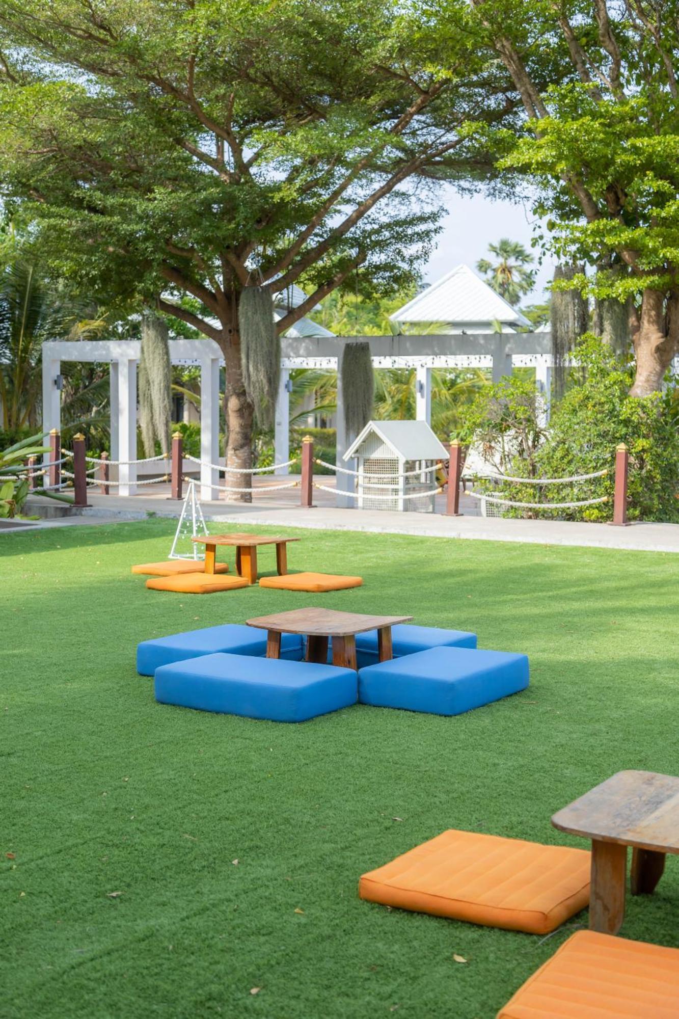 Sirarun Resort 5*