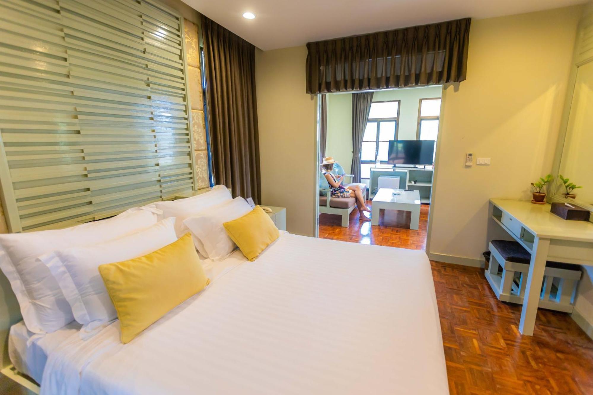 Sirarun Resort