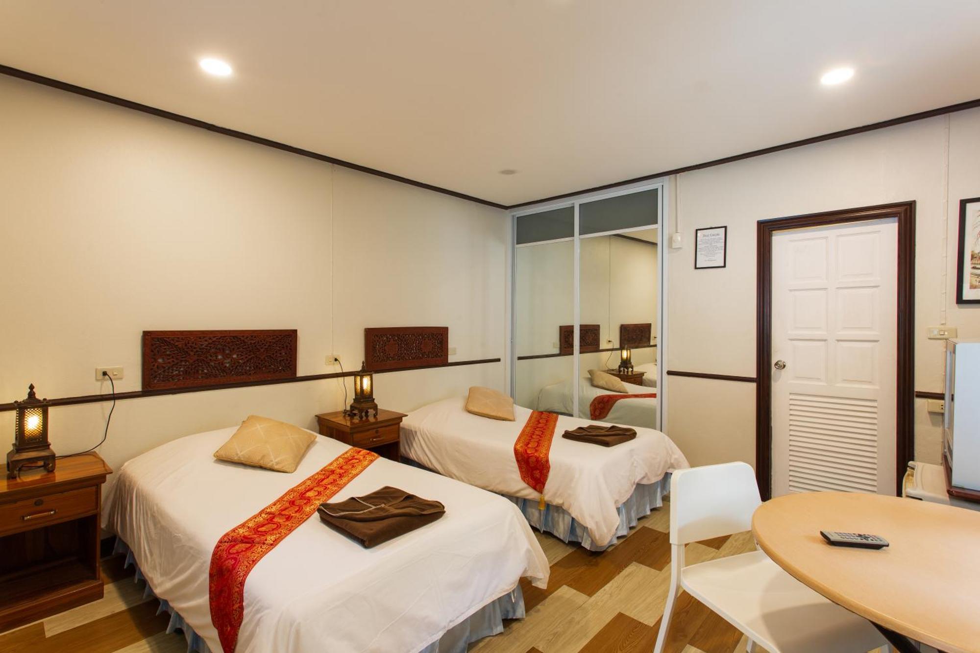 Resort Harry's 3*