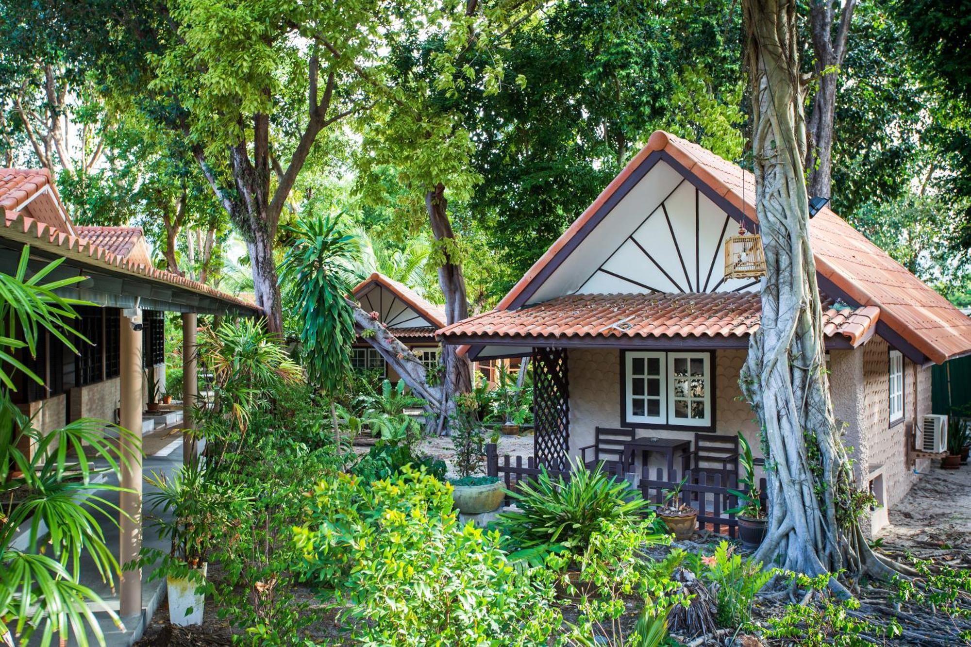 Harry's 3* Mae Nam