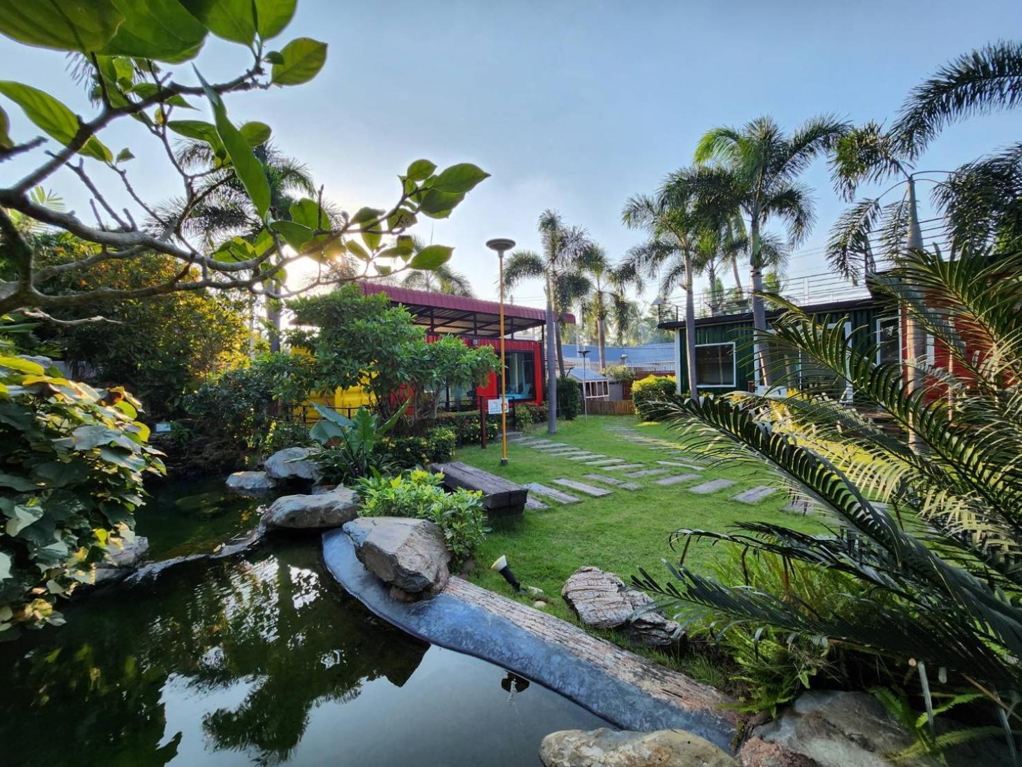 Resort Box At Pran Sam Roi Yot