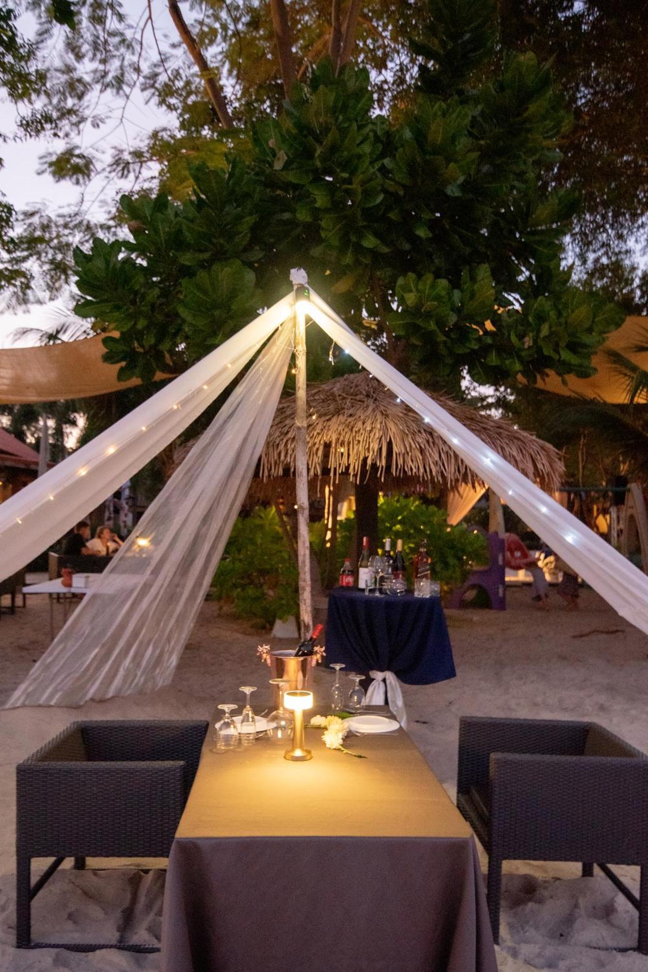 Resort Samed Tropical 3*