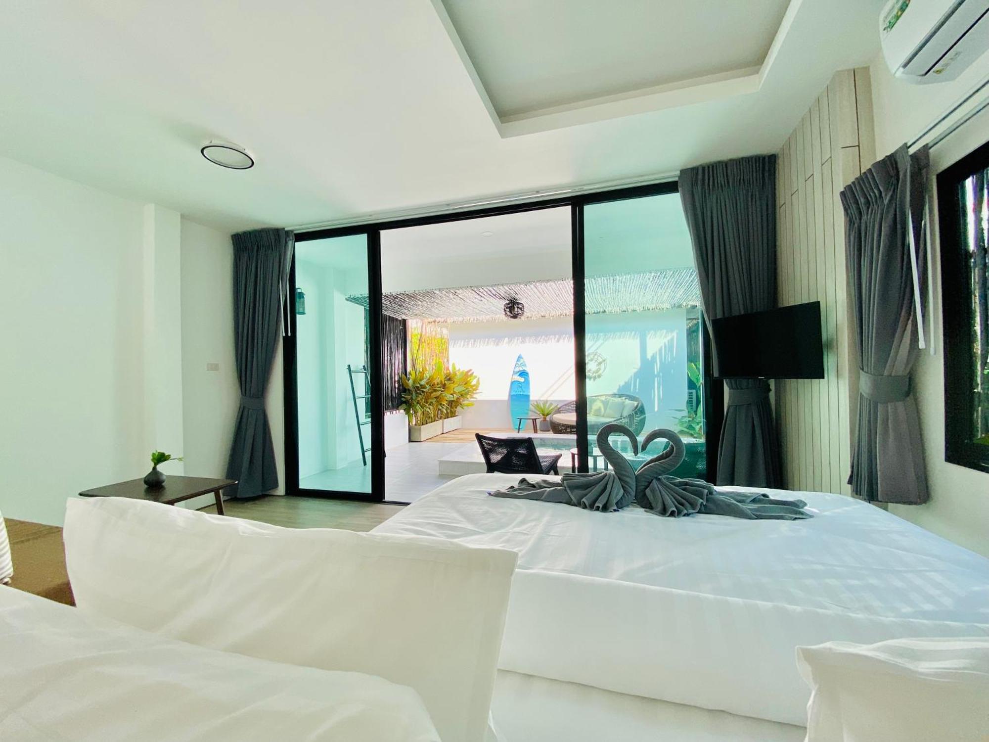 Hotel Rocco Ko Lan