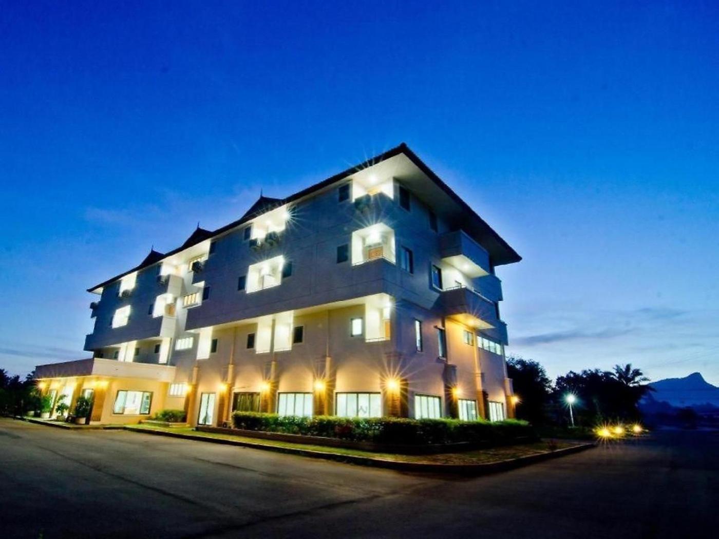 Diamond Place Hotel