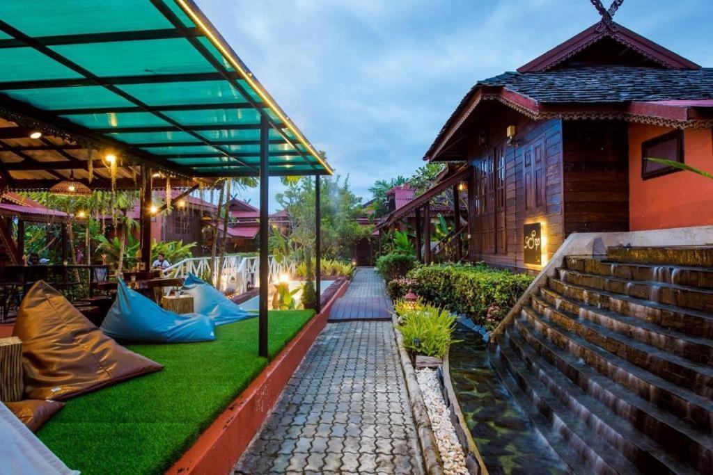 Resort Dang Ky Ploen Tharnnam Ban Nong Khang