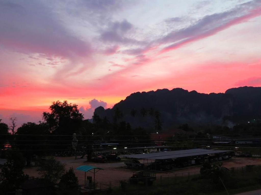Wild Orchid Krabi Hotel 3*