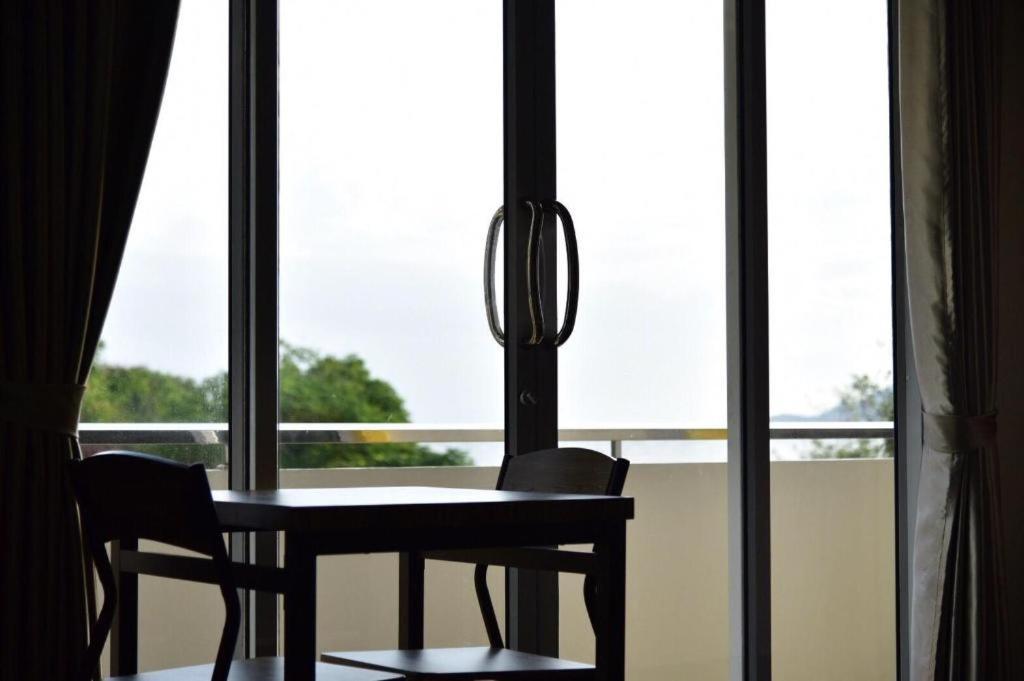 Terrace 3*