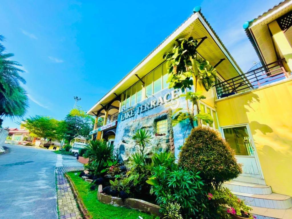 Resort Terrace Langu