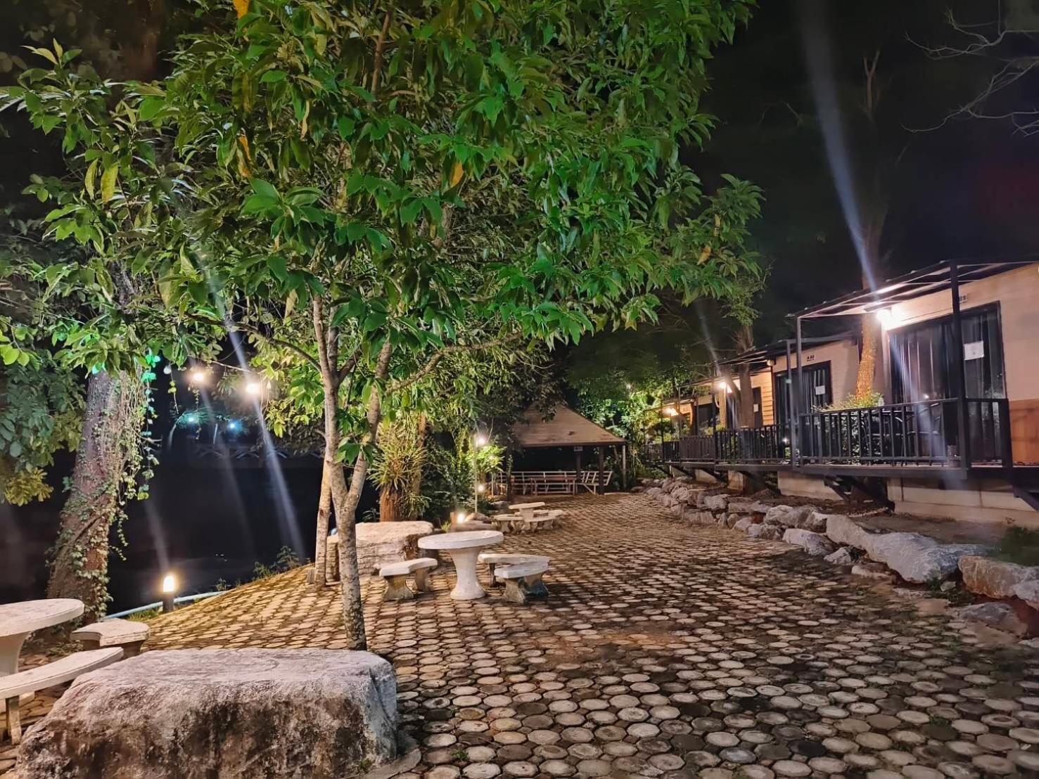 Resort Tharapana Khaoyai Mu Si