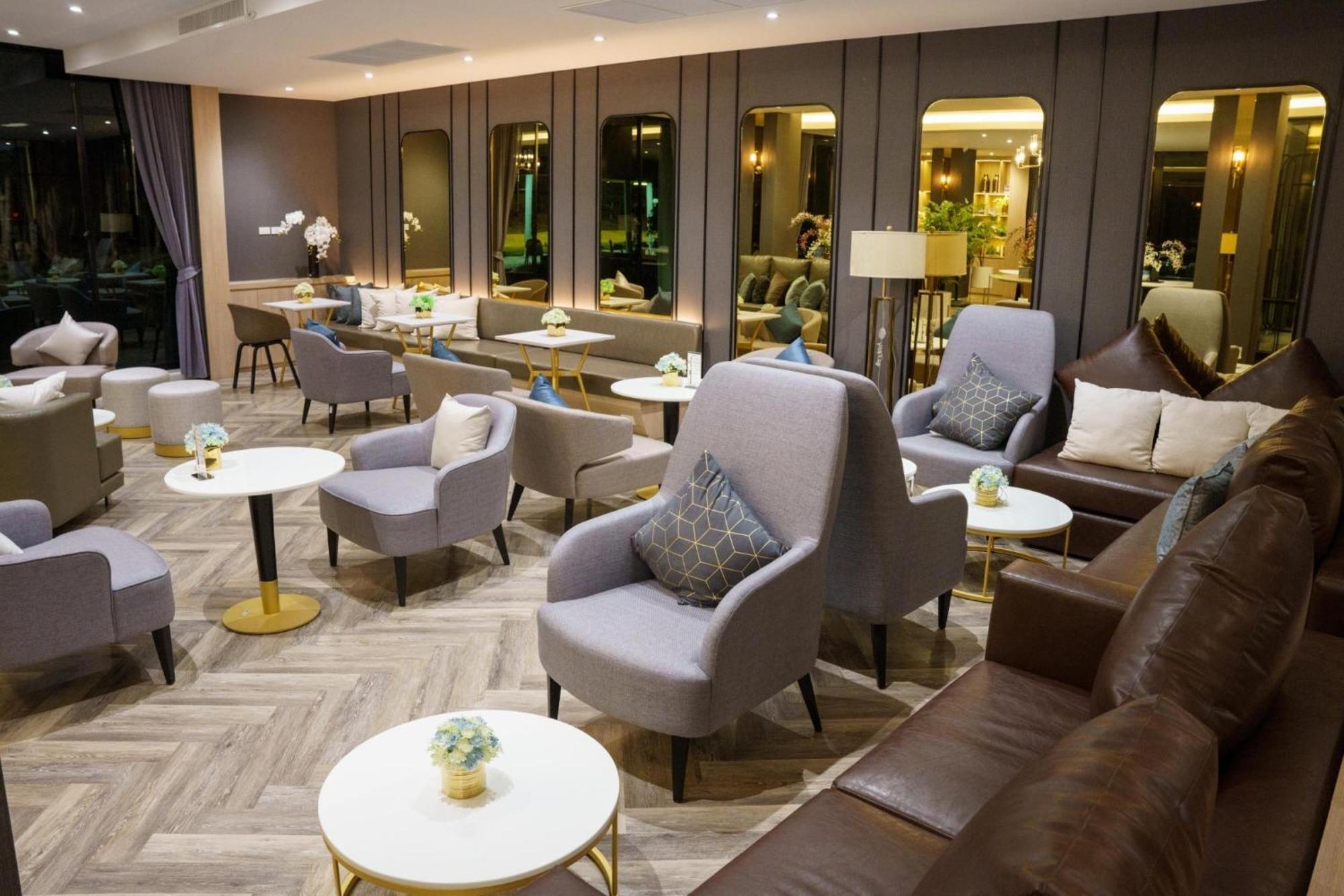 Hotel Seastar And Service