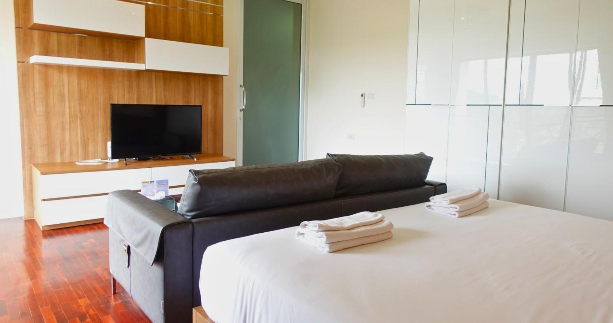 Hotel Seastar And Service