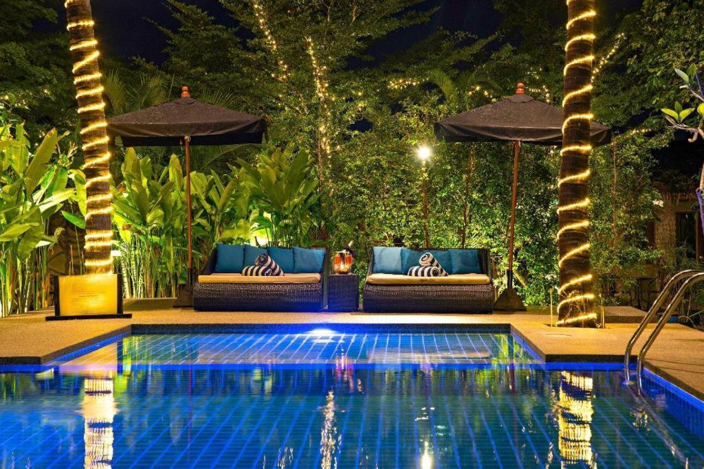 The Privilege Ezra (adults Only) Resort Praia de Bang Rak