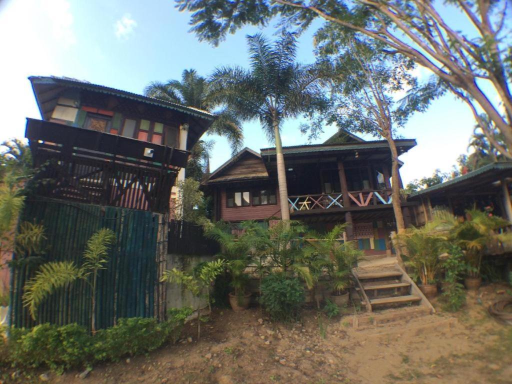 Baan Mai Kon Muang Hotel