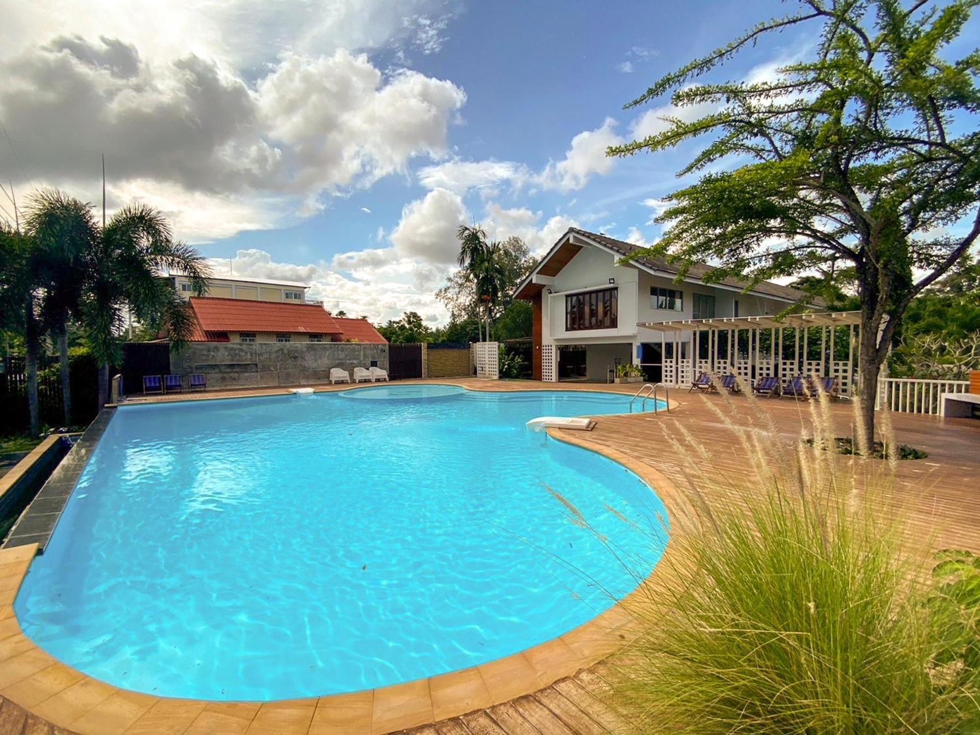 Bangsaphan Hotel