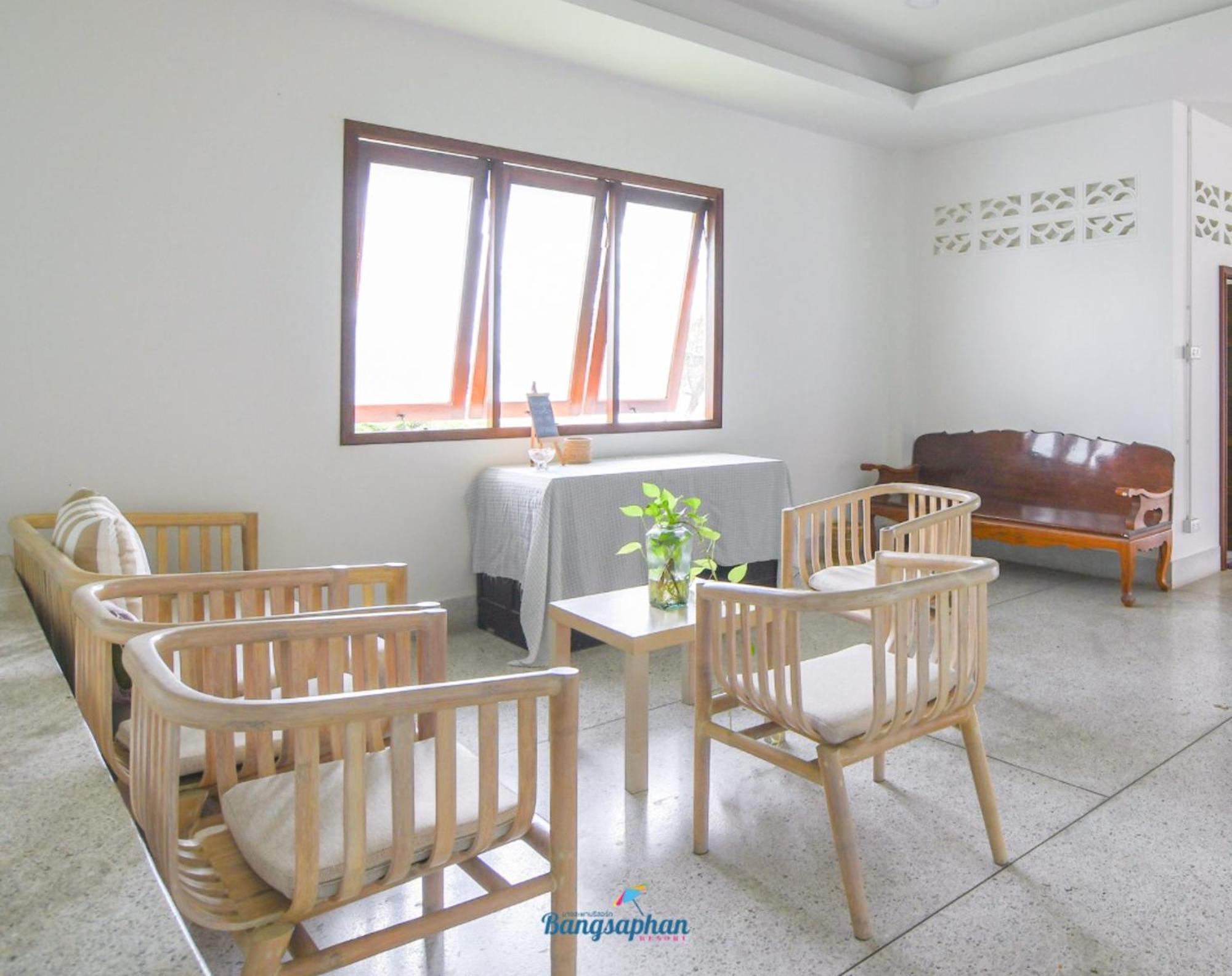 Bangsaphan Hotel