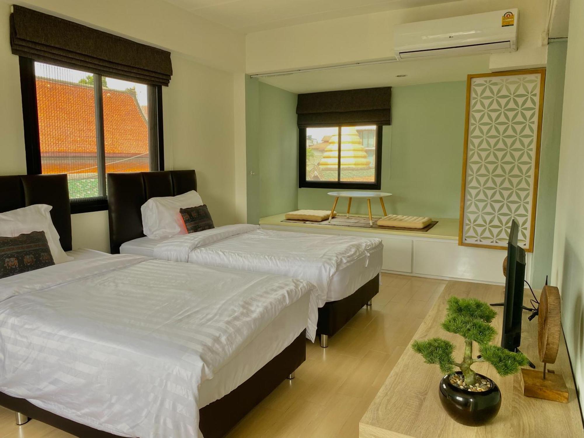 Baan Ploy In (adults Only) Albergue *