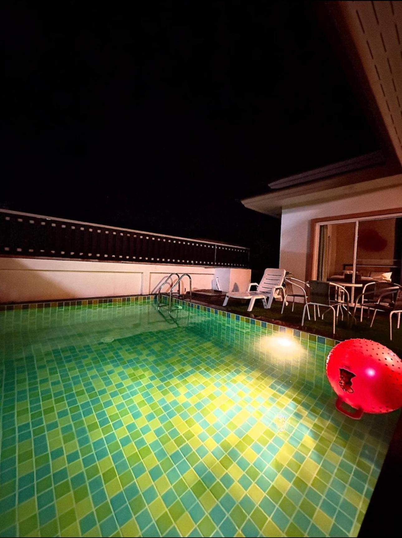 With Private Pool And Bbq, 3 Km From The Beach! Pousada