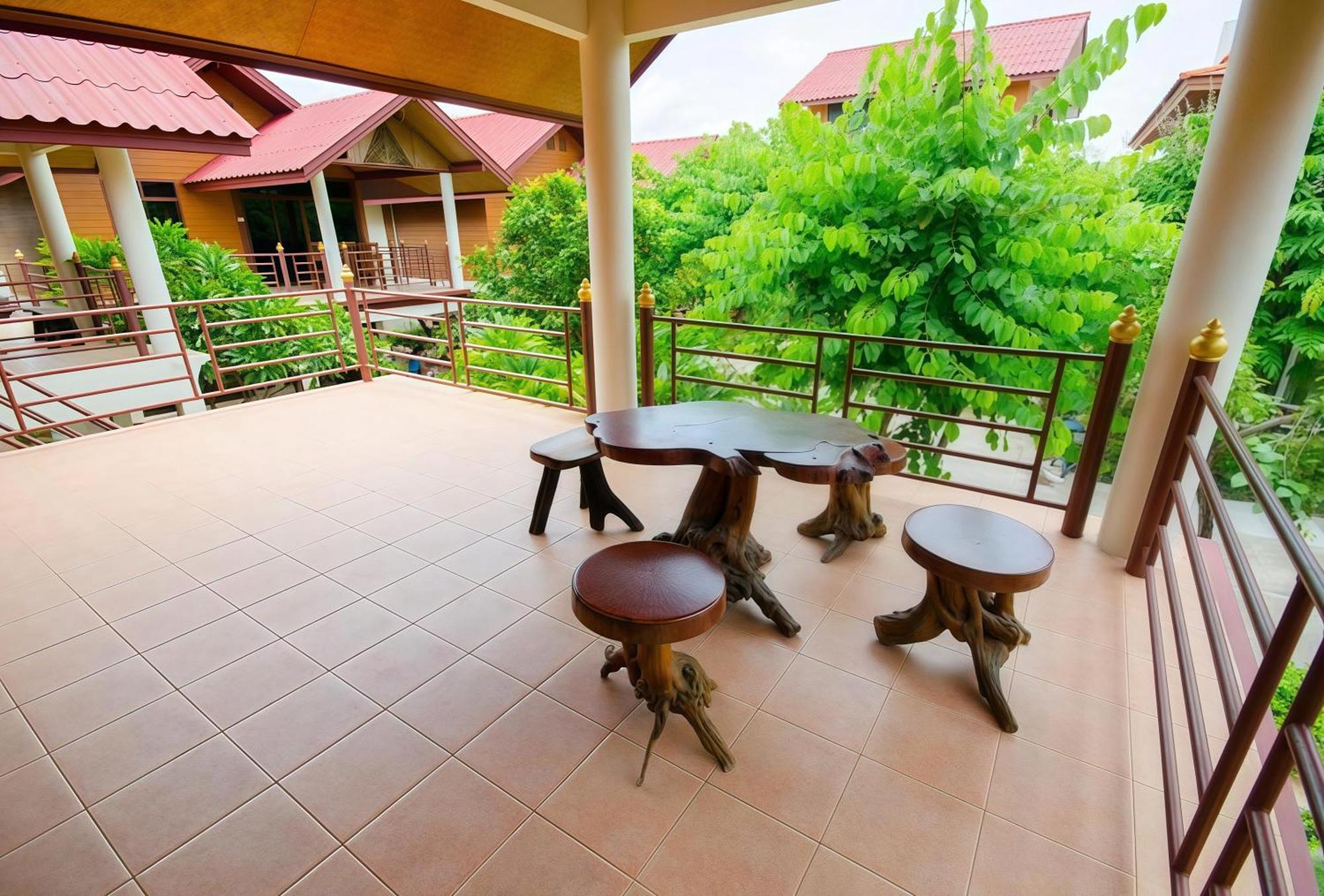 Resort Avila Pattaya
