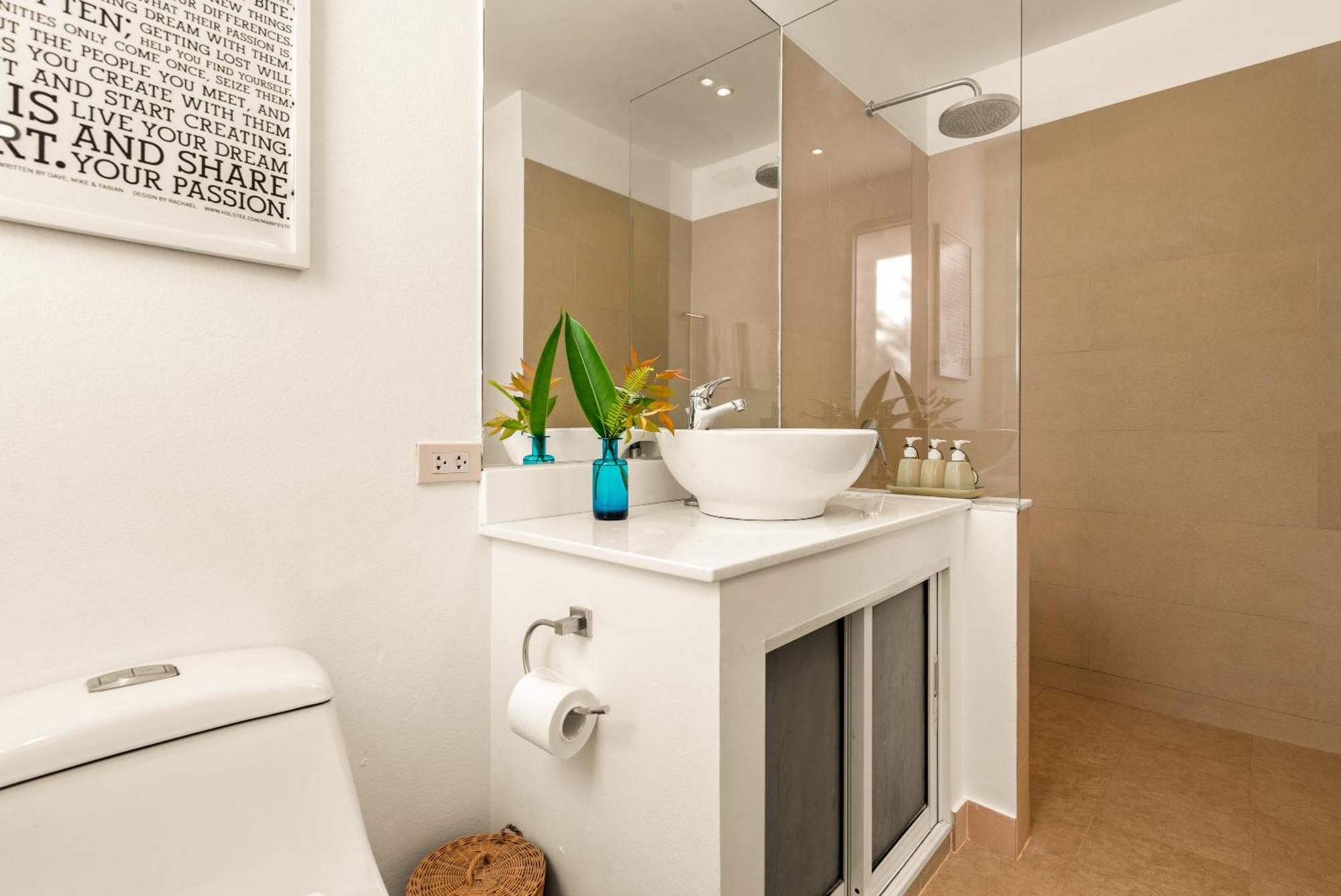 Beachfront Baan Rim Haad 3br