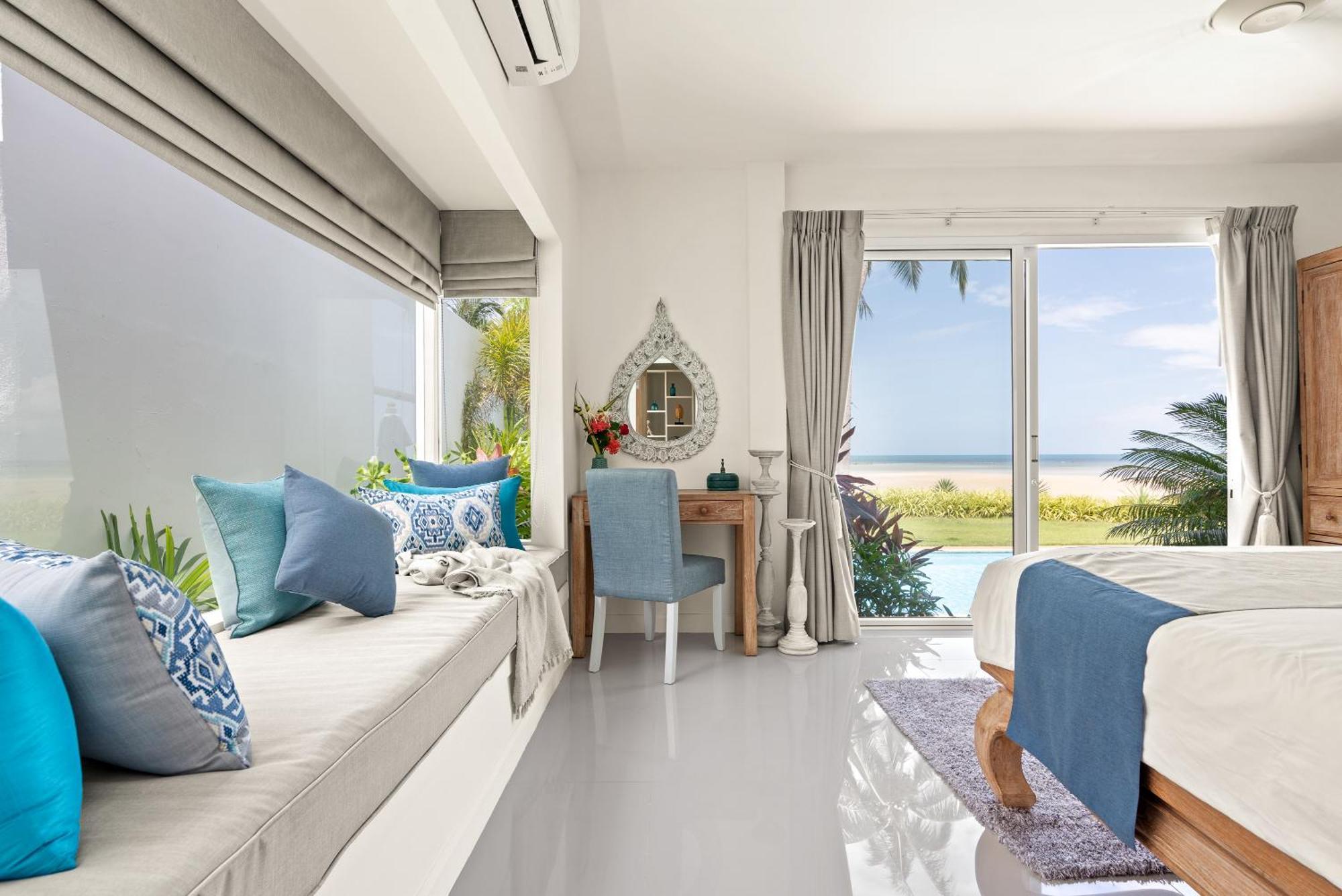 Beachfront Baan Rim Haad 3br