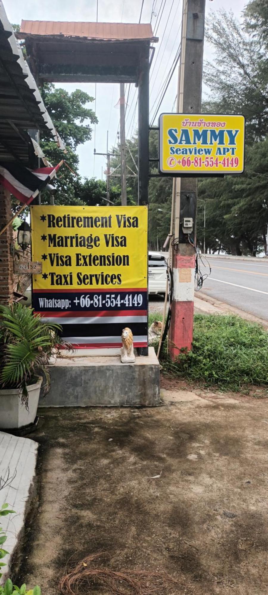 Sammy Seaview: Beachfront Golden Elephant At Mae Ramphueng Apartment