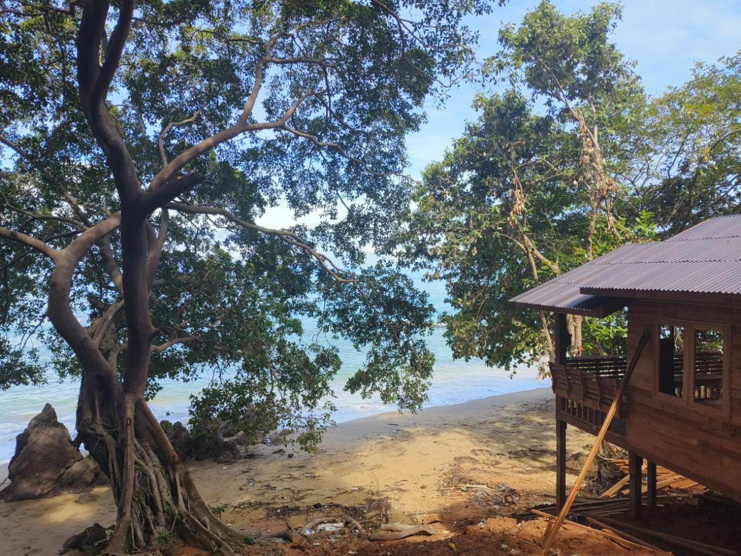Kohjum Seafront Guest house Koh Jum
