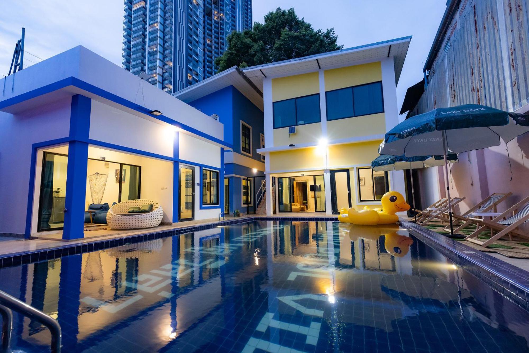 Hotel Talay Pool