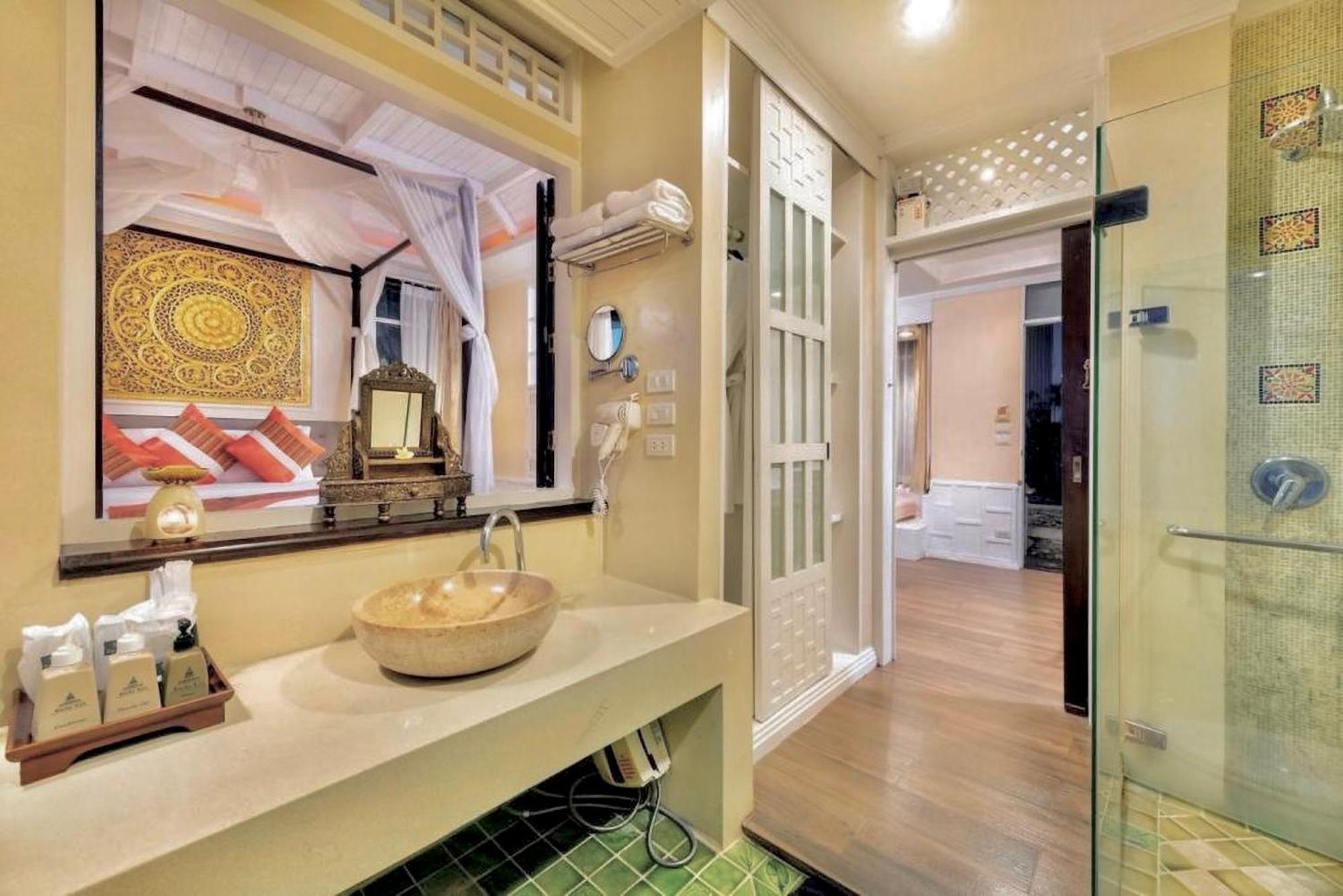 Racha Kiri & Spa, Resort 5*
