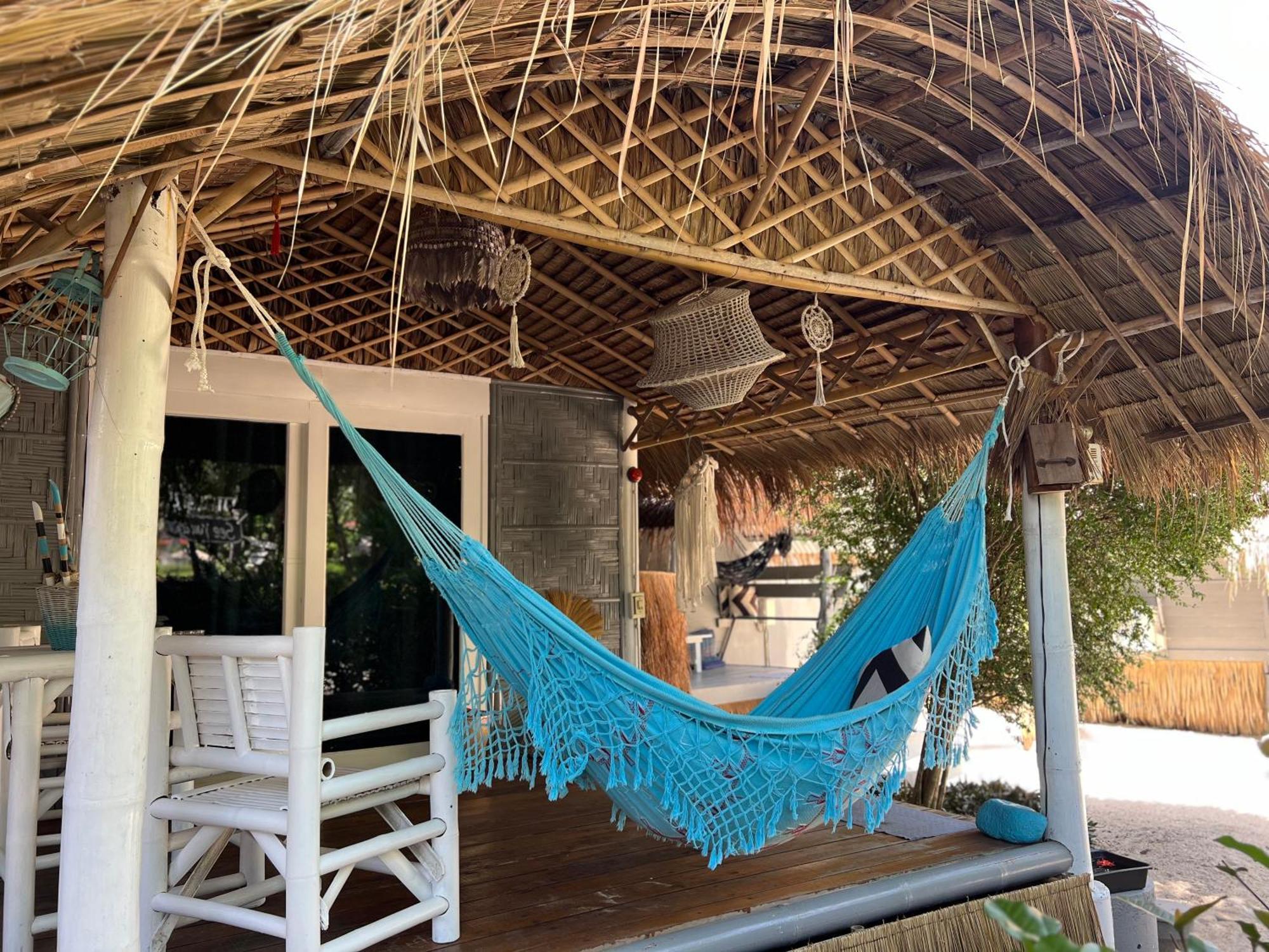 Sea Bar & 3* Baan Tai