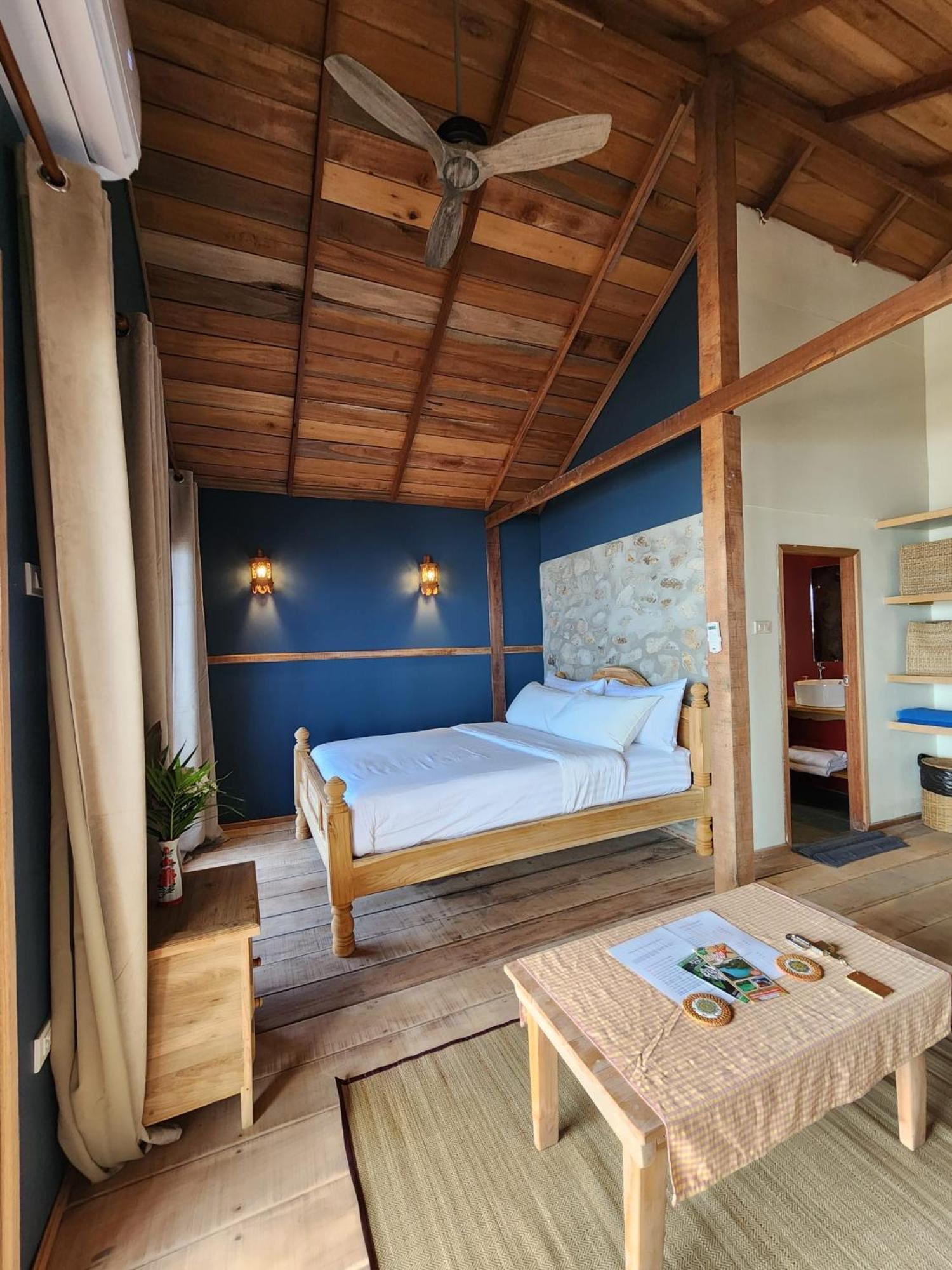 Resort Castaway