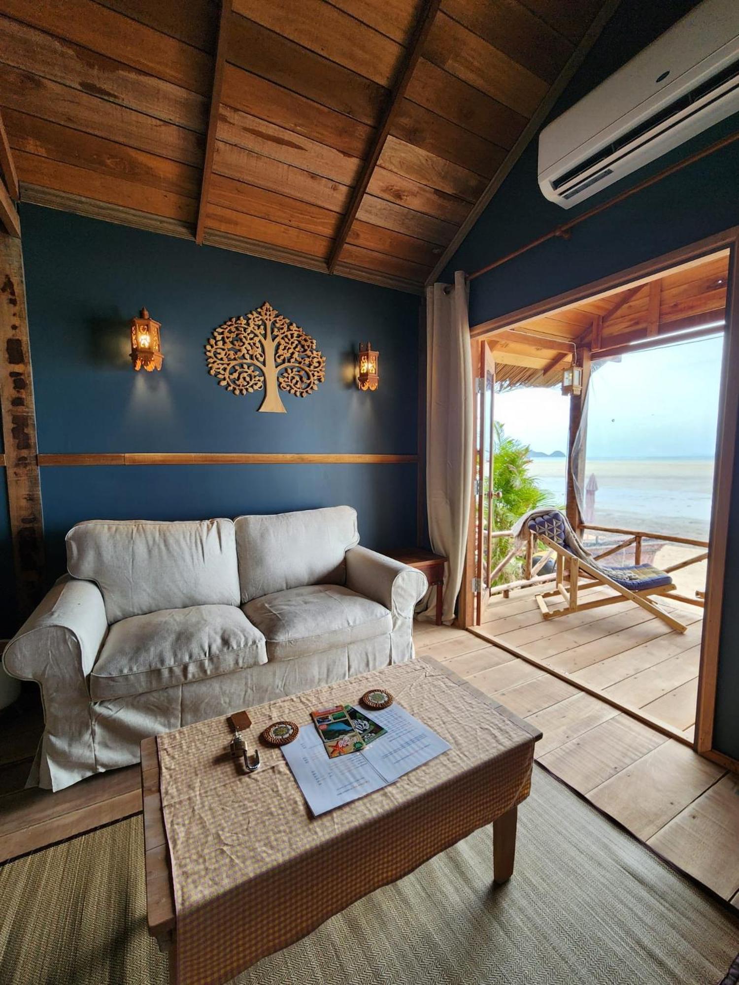 Castaway Resort Srithanu