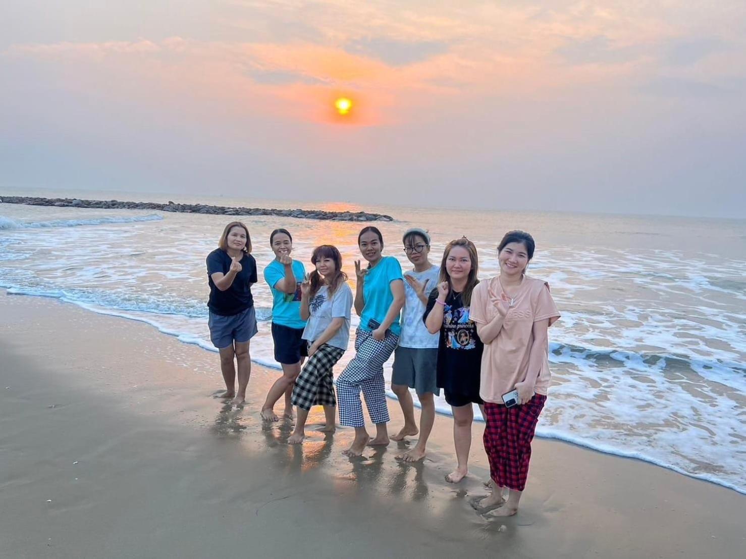 หาดช้างเผือกเจ้าสำราญ Chang Phueak Chao Samran Haad Chao Samran