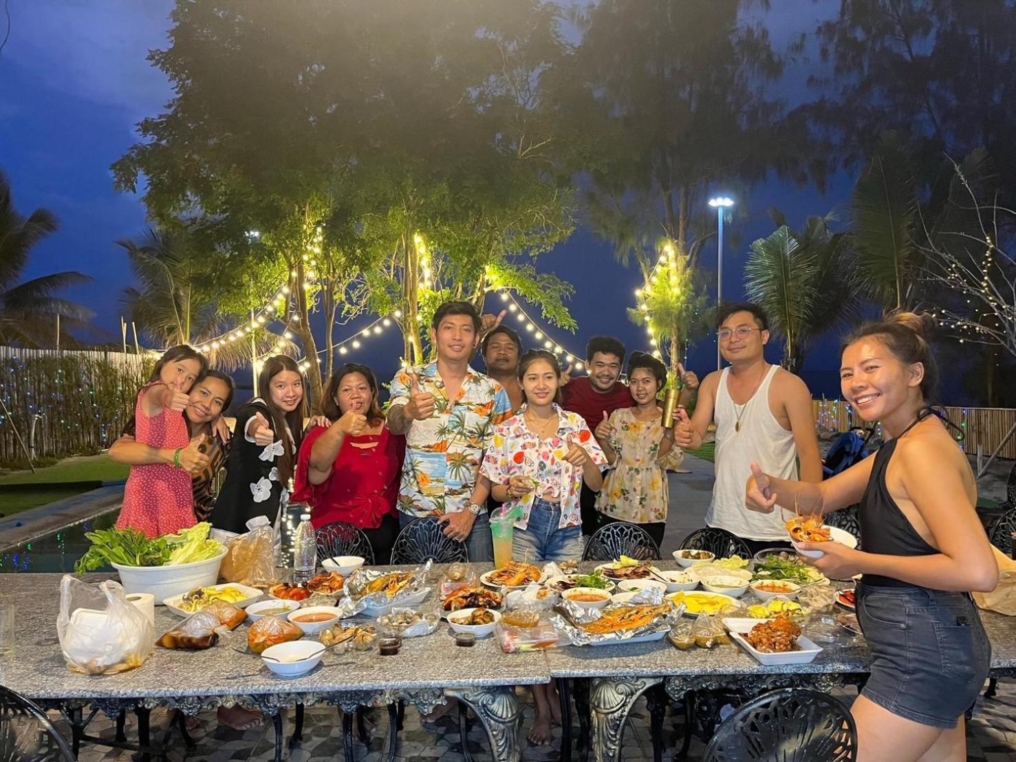 หาดช้างเผือกเจ้าสำราญ Chang Phueak Chao Samran *