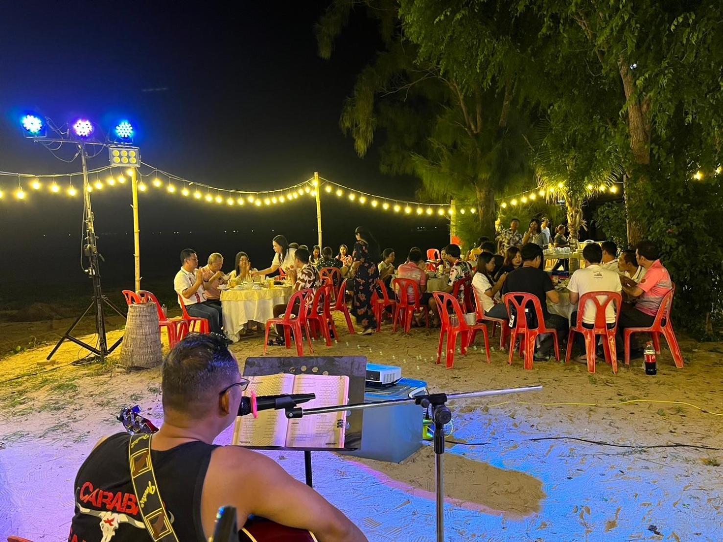 หาดช้างเผือกเจ้าสำราญ Chang Phueak Chao Samran * Haad Chao Samran