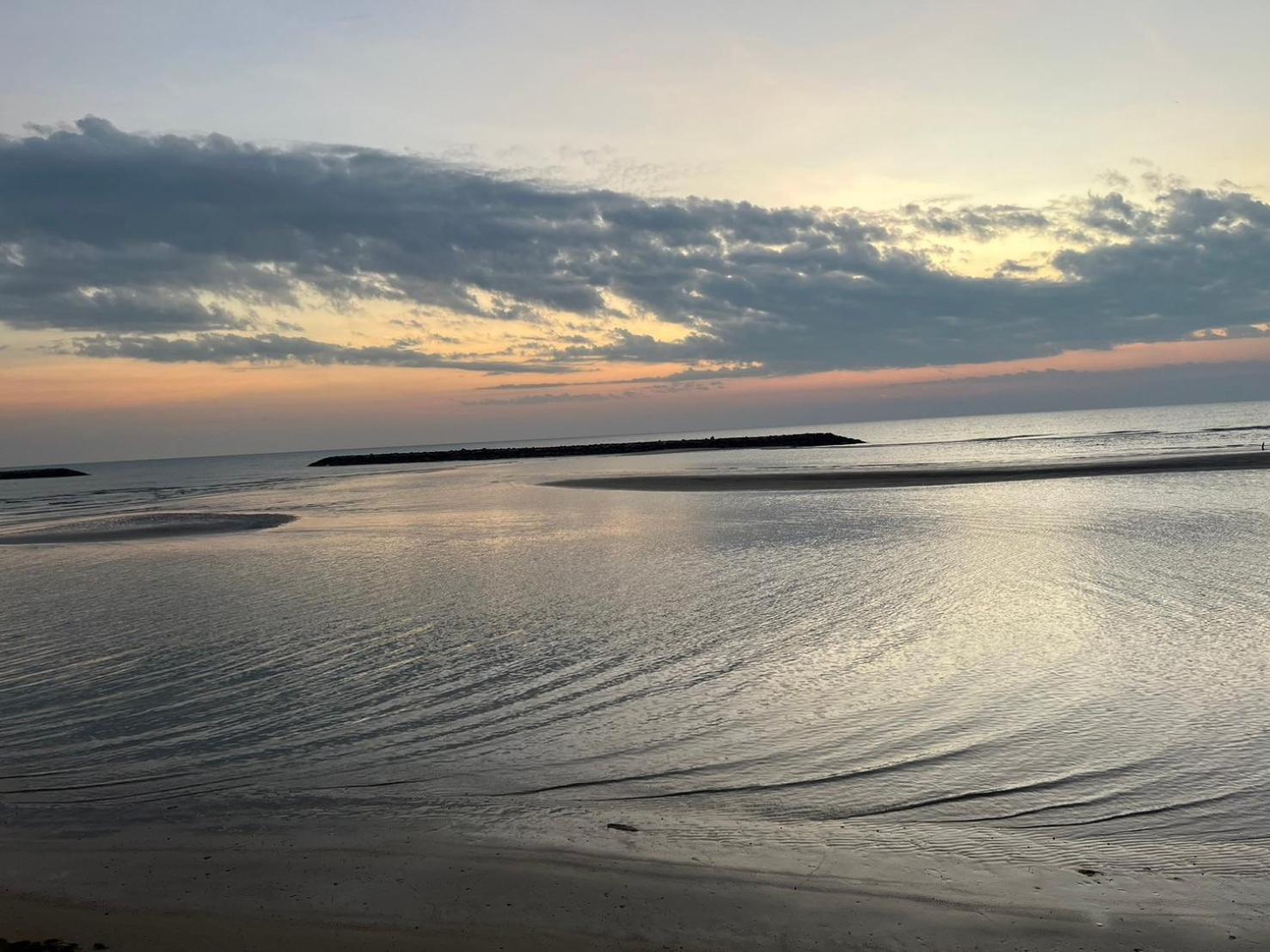 หาดช้างเผือกเจ้าสำราญ Chang Phueak Chao Samran