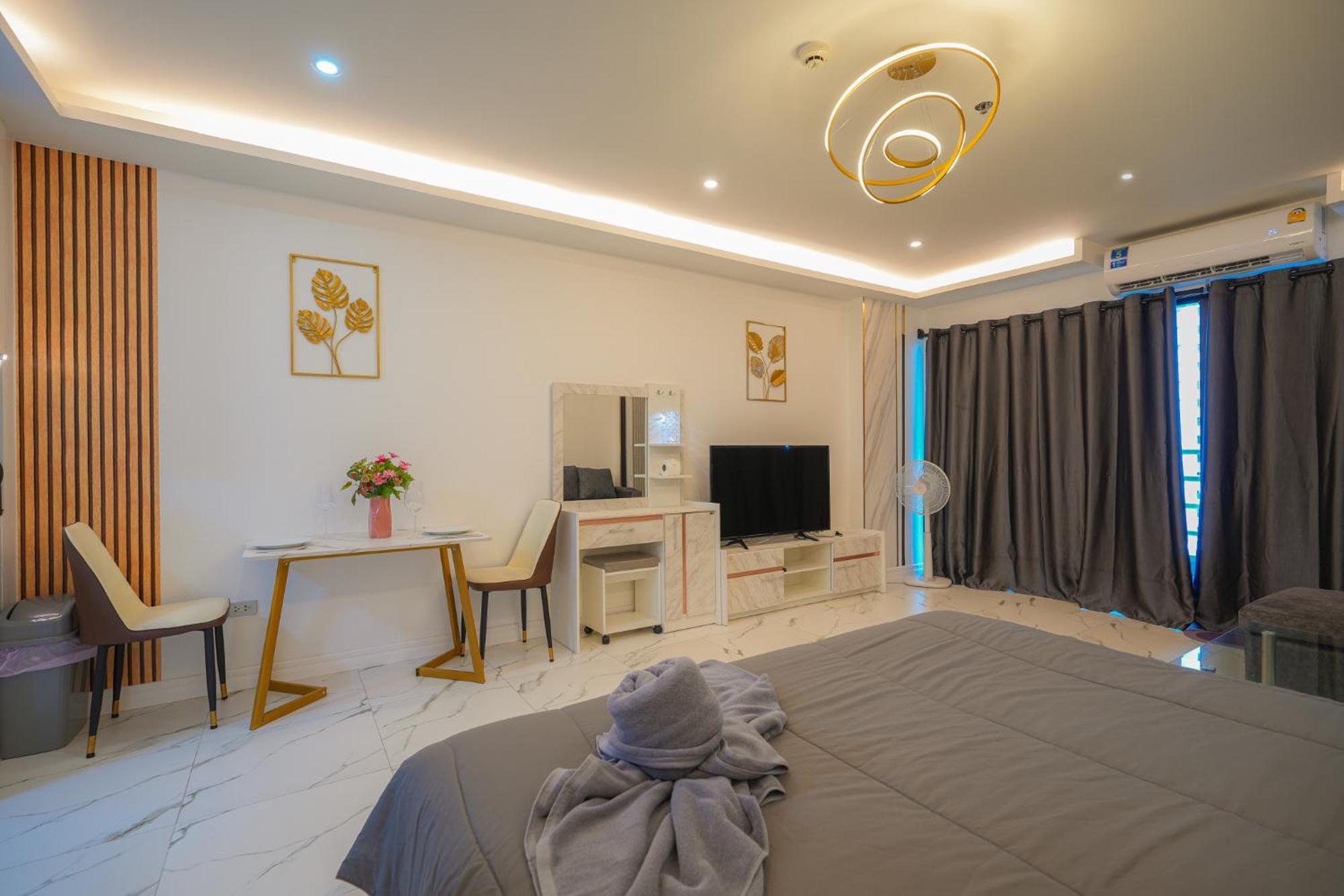 Apartment Jomtien Seaview At View Talay 5 ,big Pool *