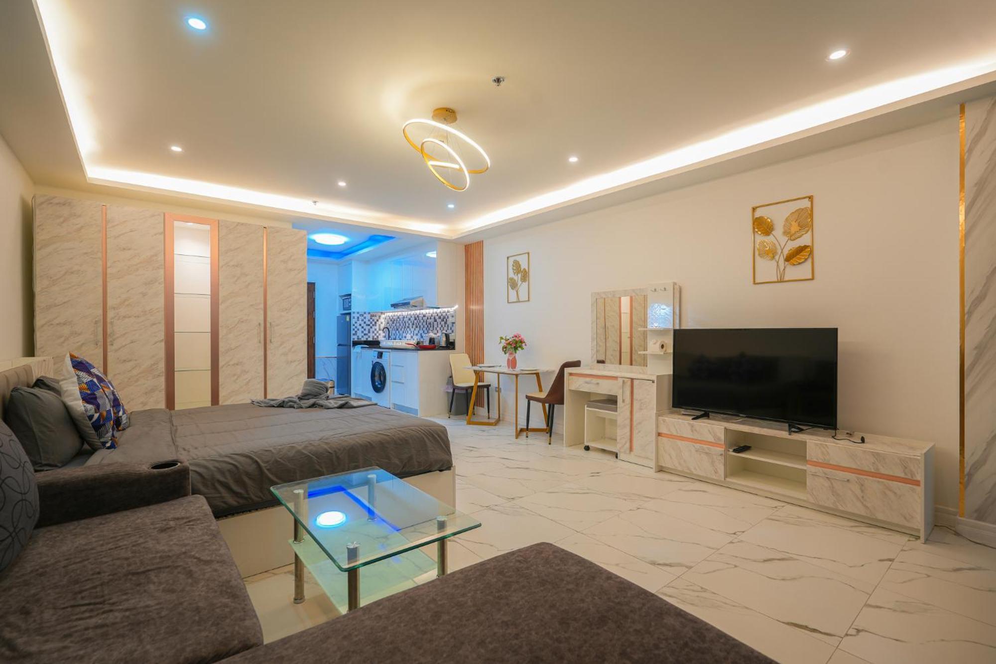 Jomtien Seaview At View Talay 5 ,big Pool Apartment Pattaya
