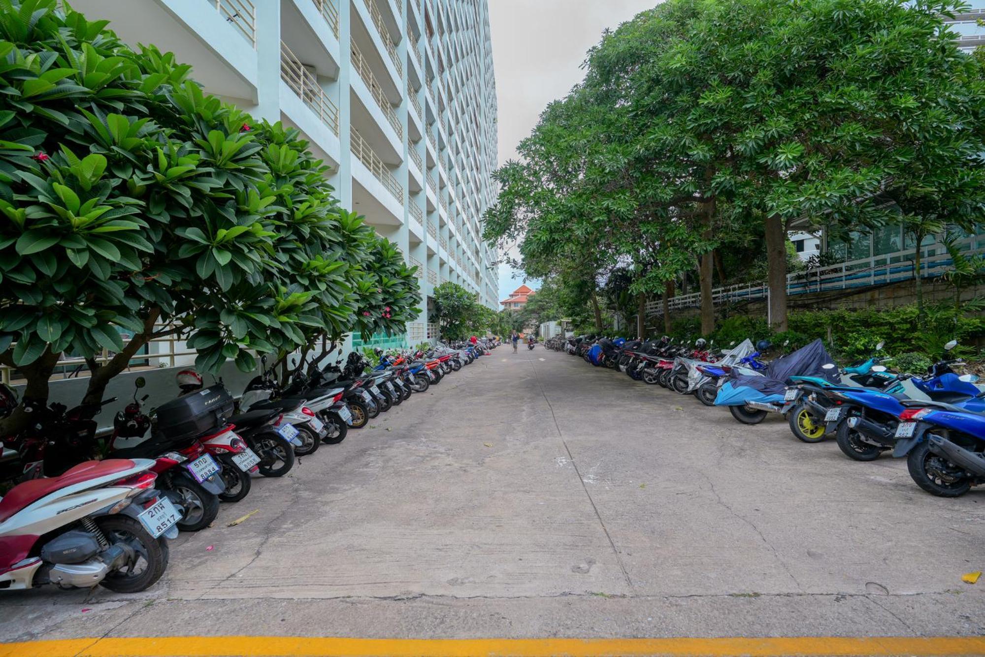 Apartment Jomtien Seaview At View Talay 5 ,big Pool