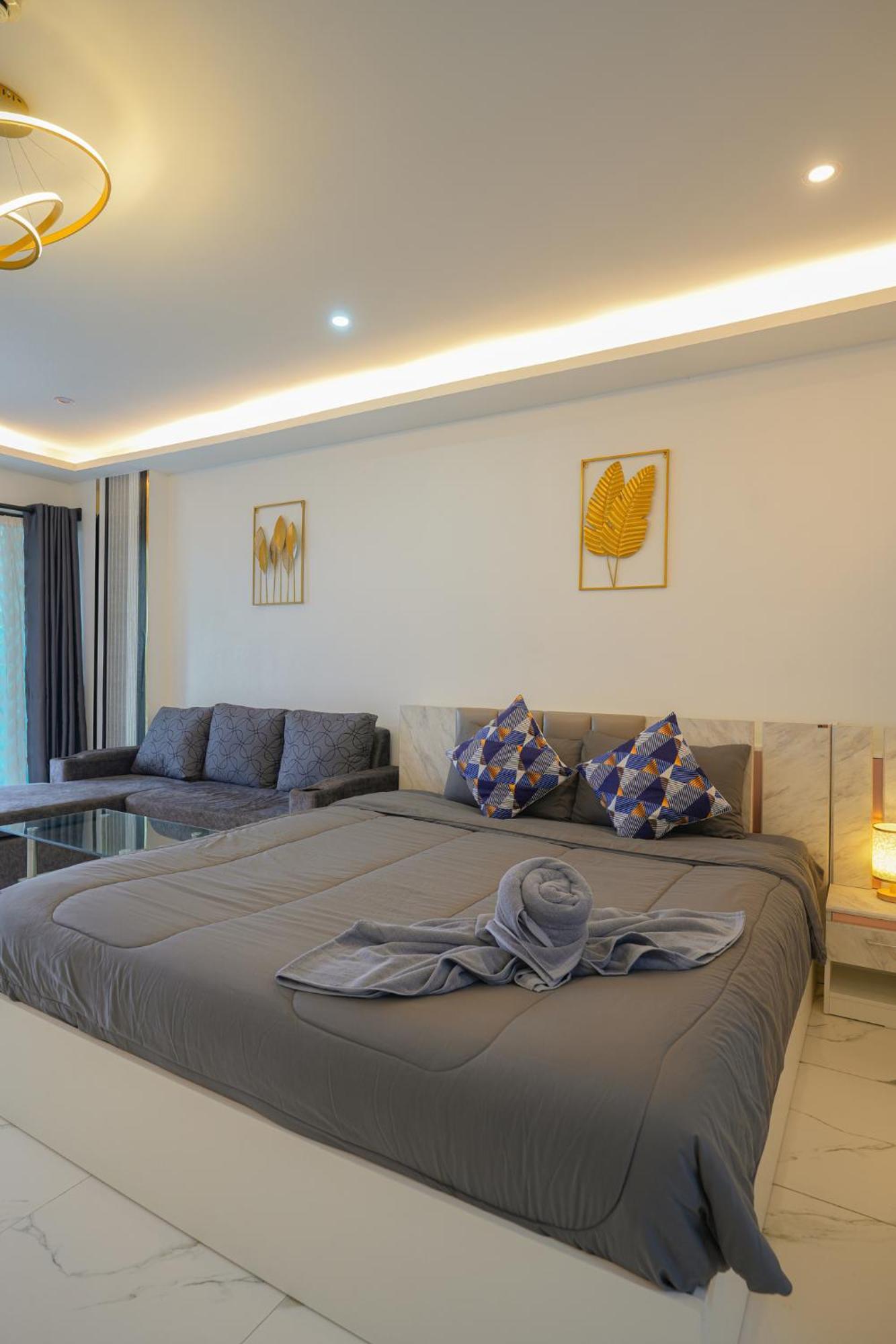 Jomtien Seaview At View Talay 5 ,big Pool Apartment *