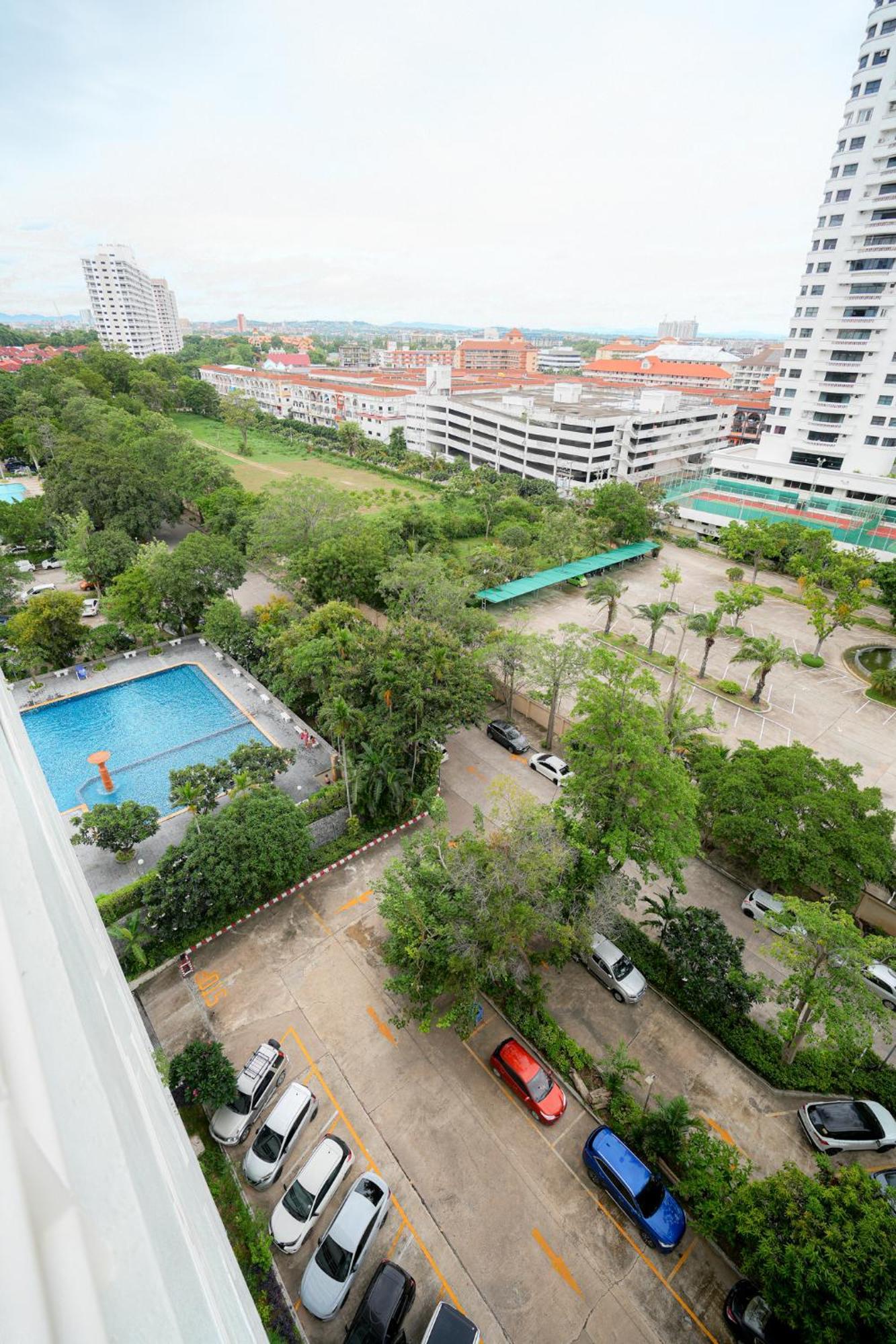 Jomtien Seaview At View Talay 5 ,big Pool