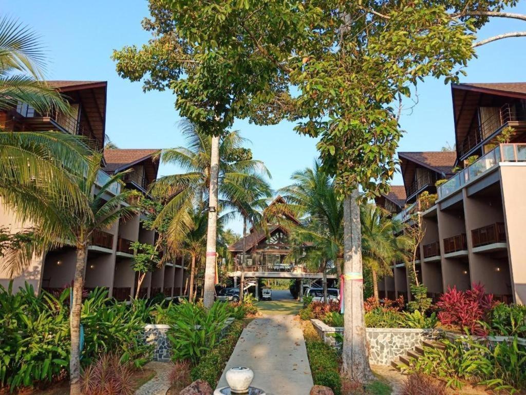 Khanom