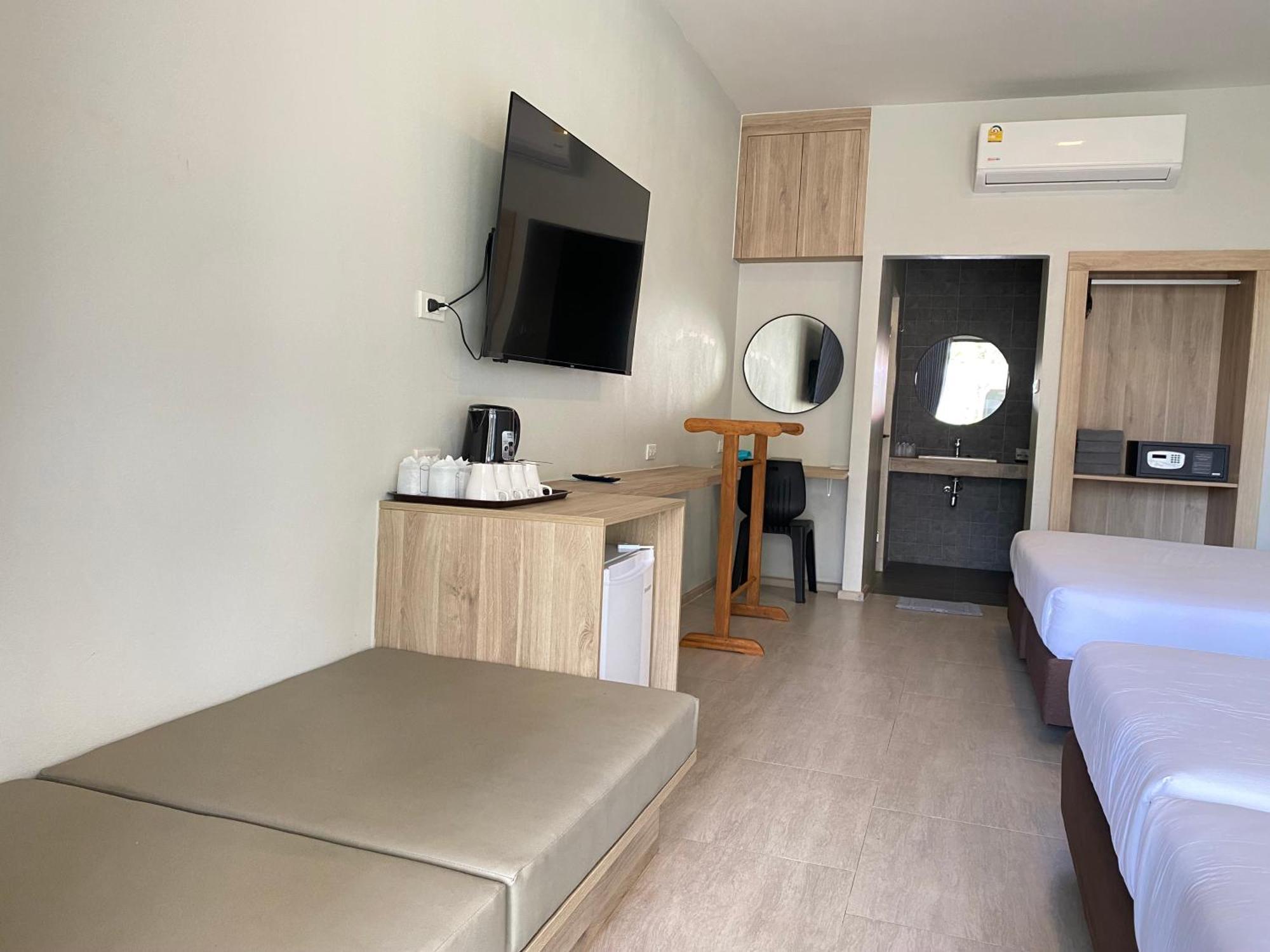 Rayong Resort 3*