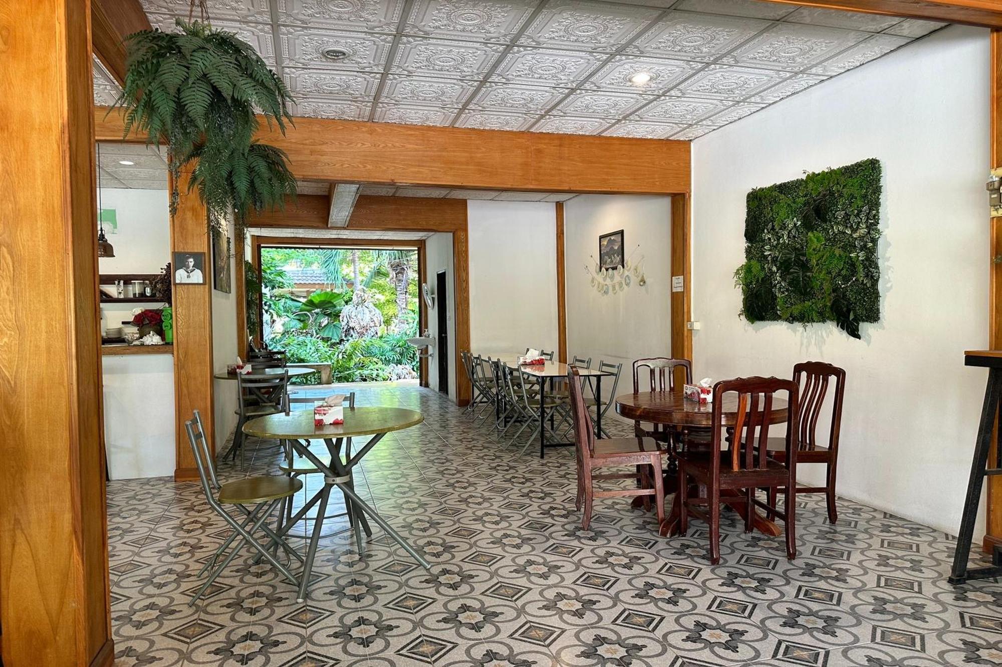 Choengmon Guest house 2*