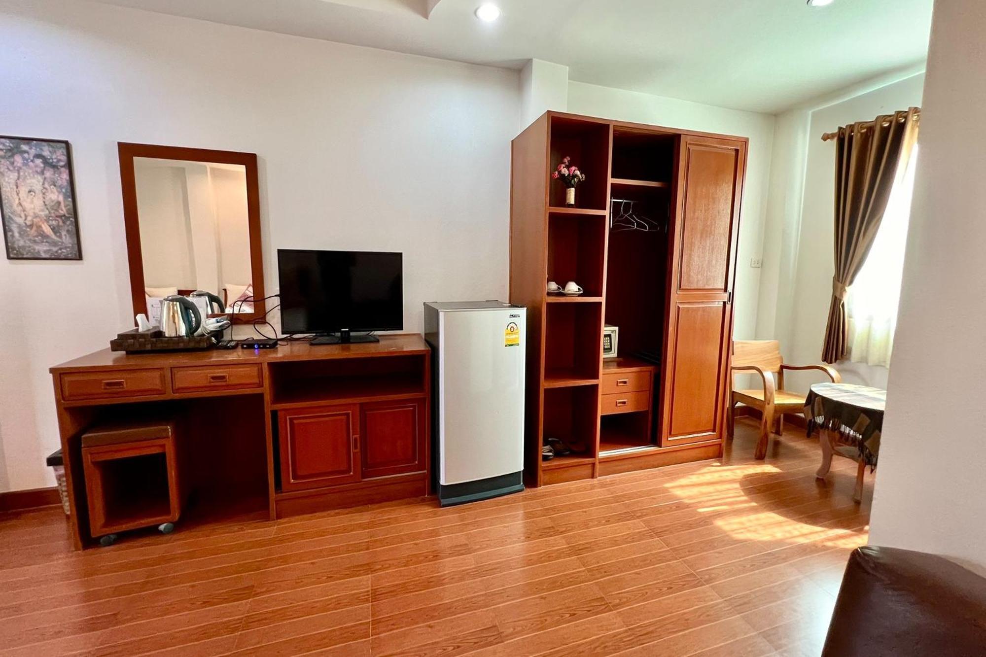 Sawadeelanna Hotel 3*