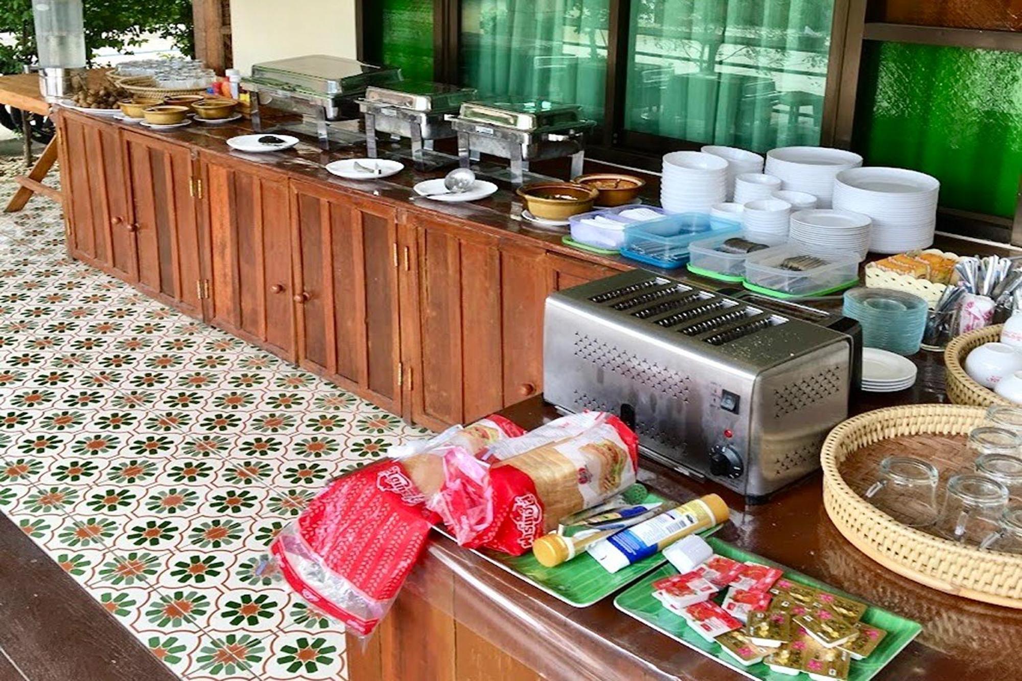 Sawadeelanna Hotel
