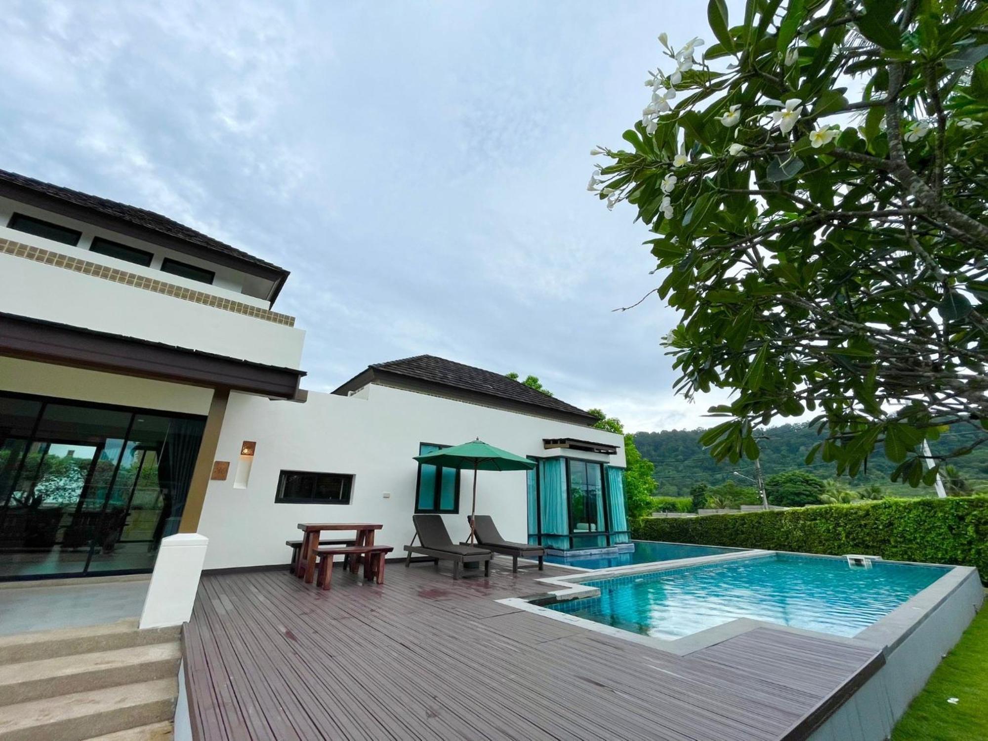 Villa Ozone Phuket Pa Khlok