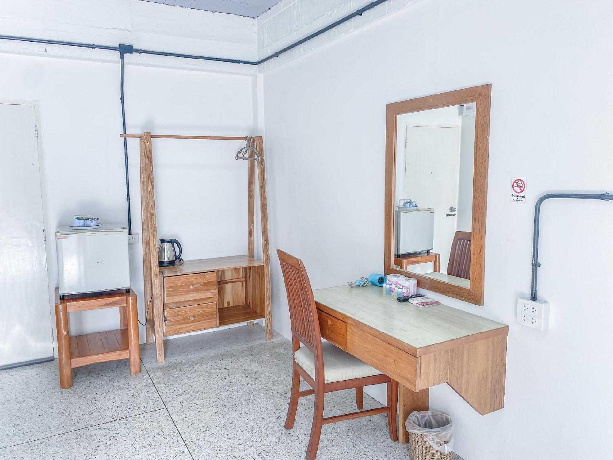 Bangsaphan Hotel