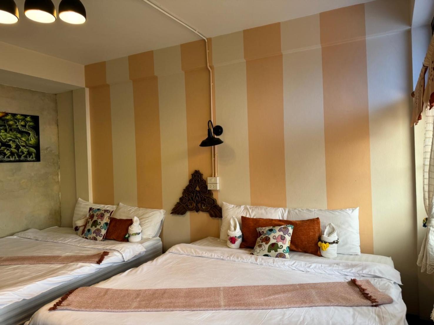 Retro At Phra Sing Guest house *