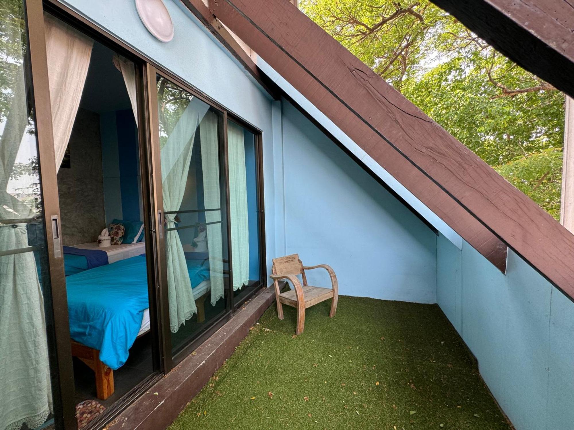 Retro At Phra Sing Guest house Chiang Mai